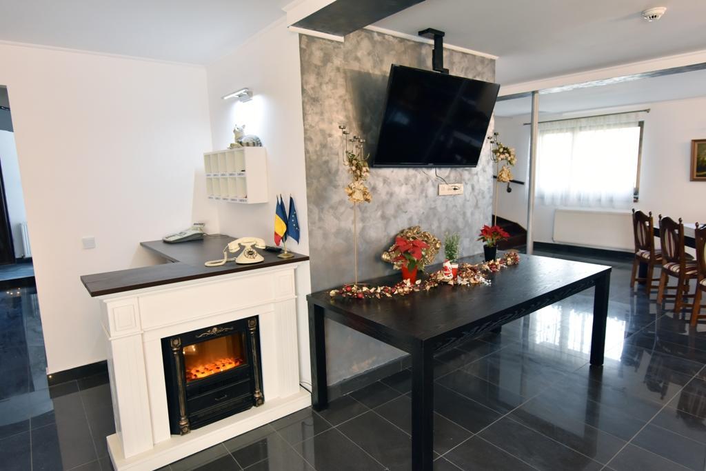 Agnita Pensiunea Casa Elena מראה חיצוני תמונה